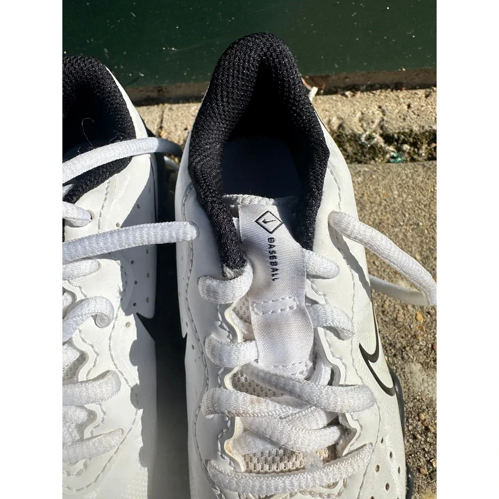 Nike Force Trout 9 Shark Kids Baseball Cleats White Black‎ 10C DJ6525-101